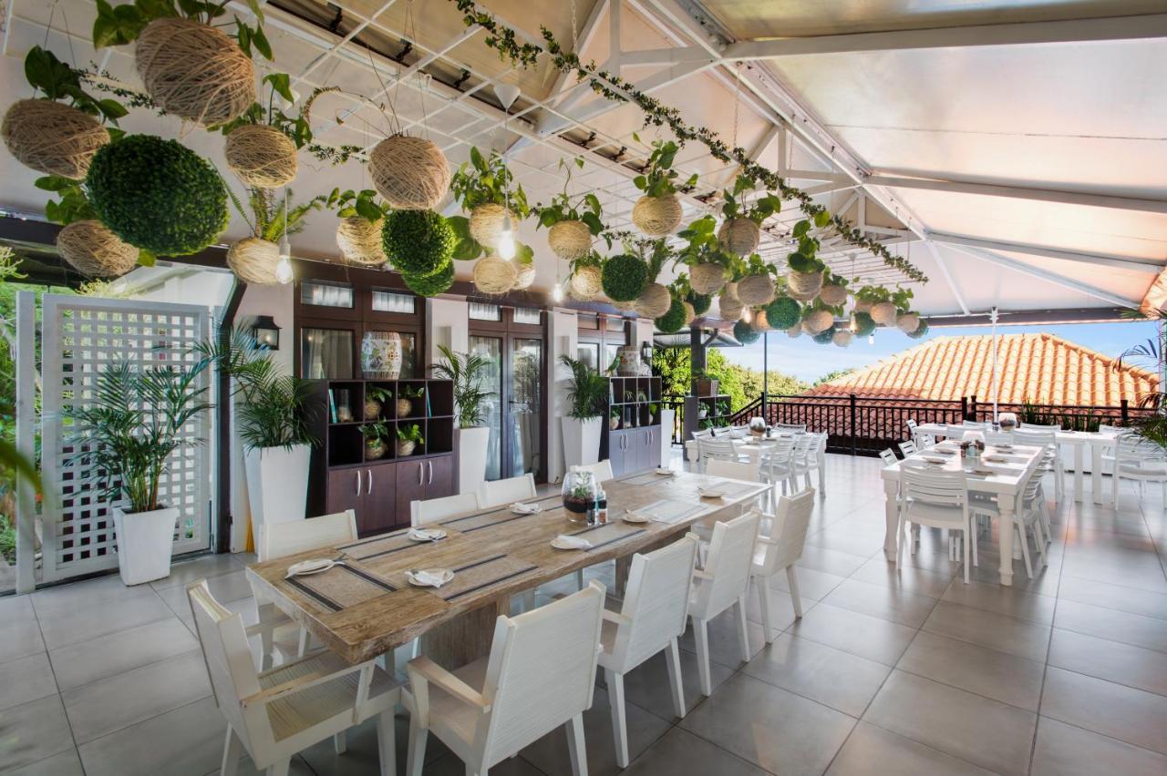 Hotel The Capital Zimbali Ballito Exterior foto The restaurant