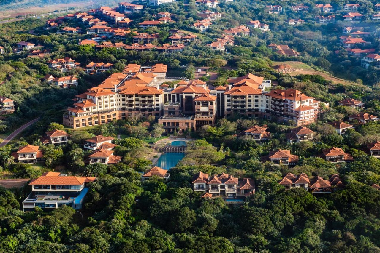 Hotel The Capital Zimbali Ballito Exterior foto The Banyan Tree Hotel in Phuket, Thailand