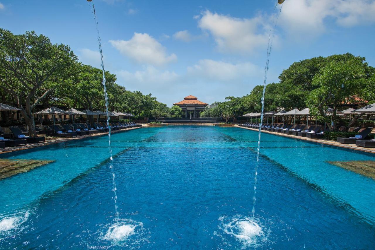 Hotel The Capital Zimbali Ballito Exterior foto The pool at the Taj Bengal